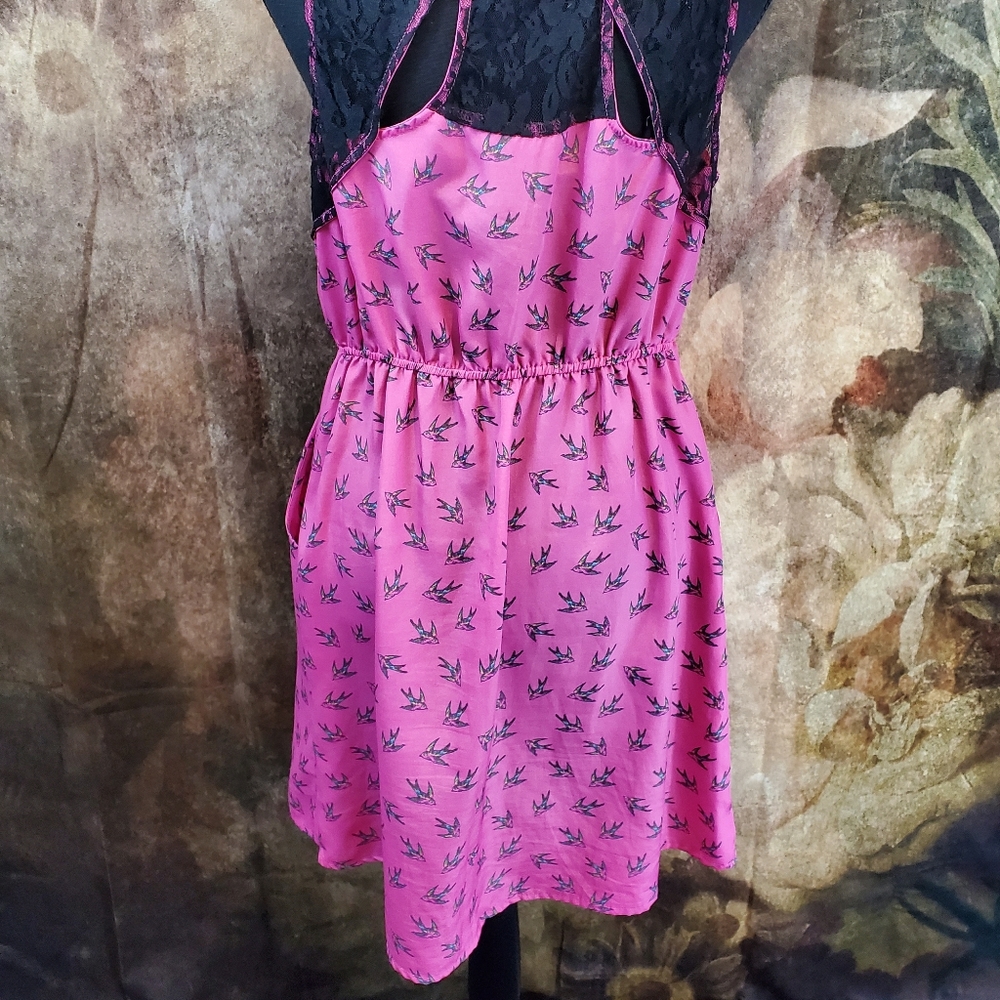 Dress - Picture 4 of 5